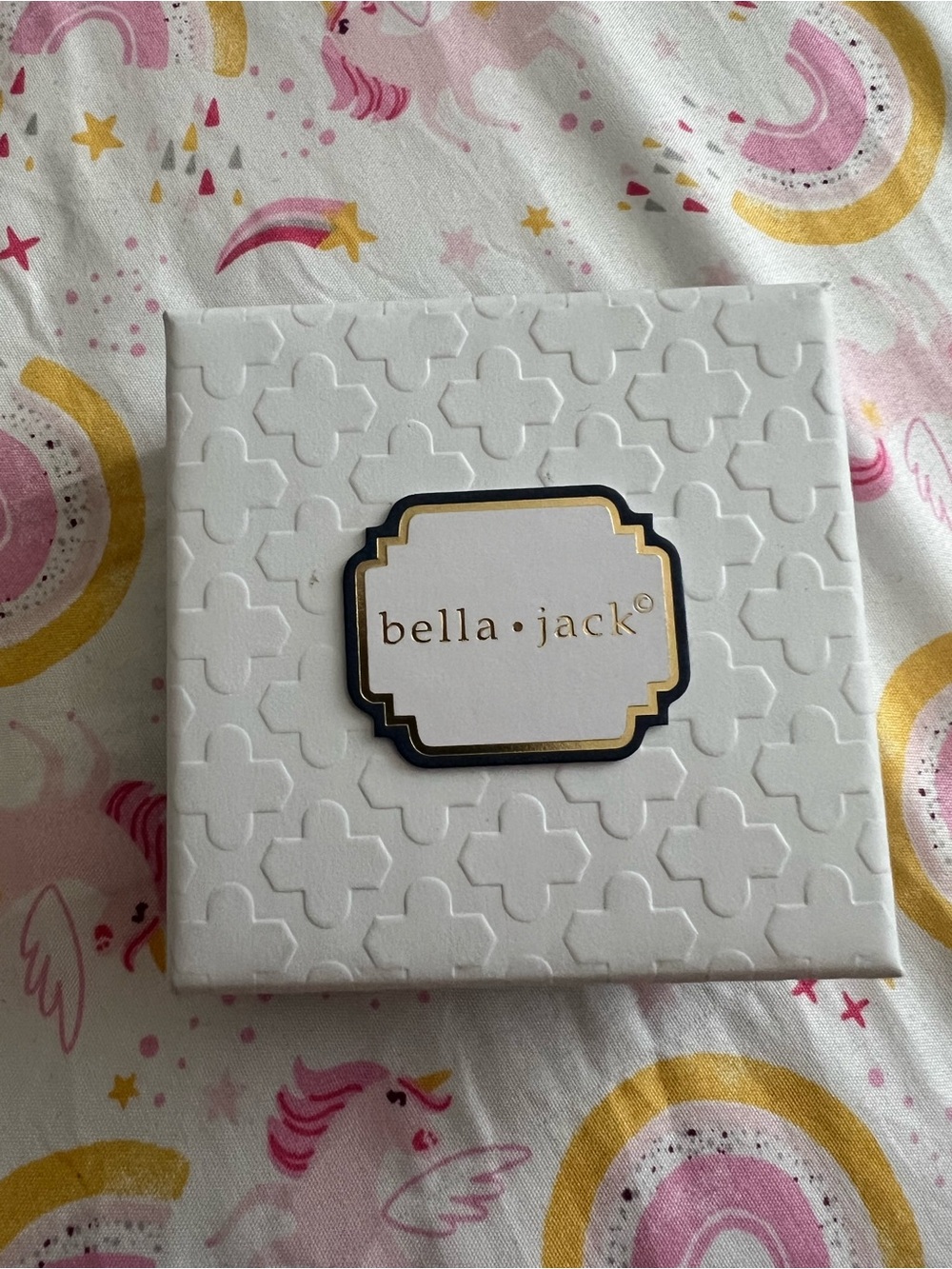 Bella Jack letter C necklace NWT - Picture 2 of 3